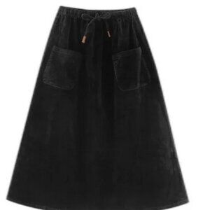 Pastel Midi Corduroy Skirt with Pockets -Black - Size M - BRAND NEW WITH TAGS